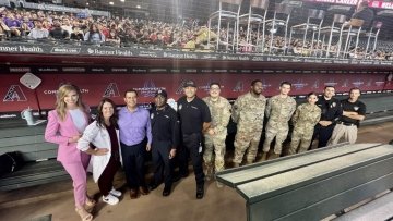 Alumni Caitlin Hall works as a PA with the AZ Diamondbacks.