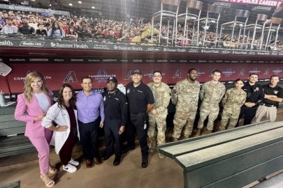 Alumni Caitlin Hall works as a PA with the AZ Diamondbacks.